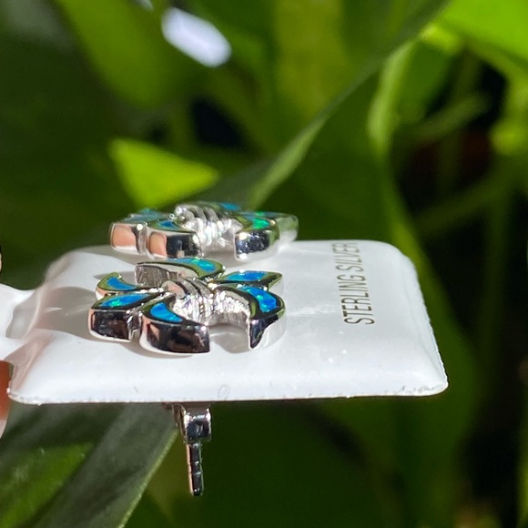 ✨NEW✨ 925 sterling silver Fleur De Lis opal earrings⚜️ - Picture 3 of 11